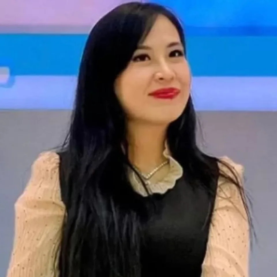 Foto profil Mami Louisse — Louisse Scarlett